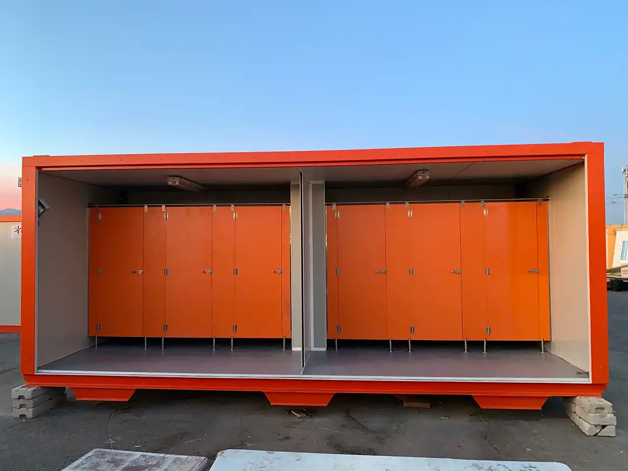 Instalación eléctrica en nuestros módulos prefabricados MAD y SAN